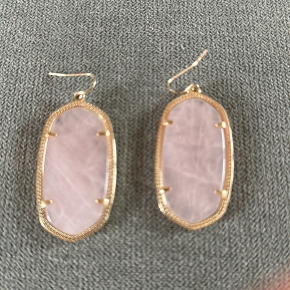 Kendra Scott Danielle earrings - Picture 2 of 2
